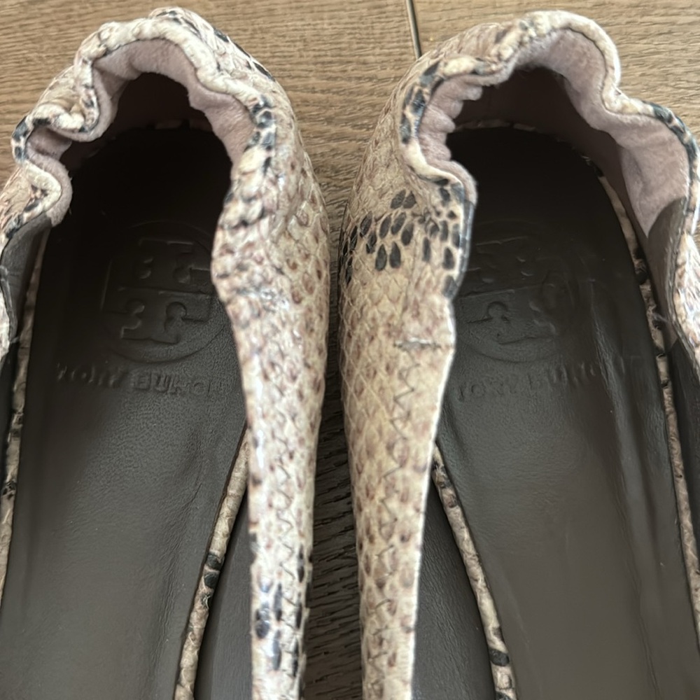 Tory Burch Reva Snakeskin Ballet Flats Size 9 - image 3